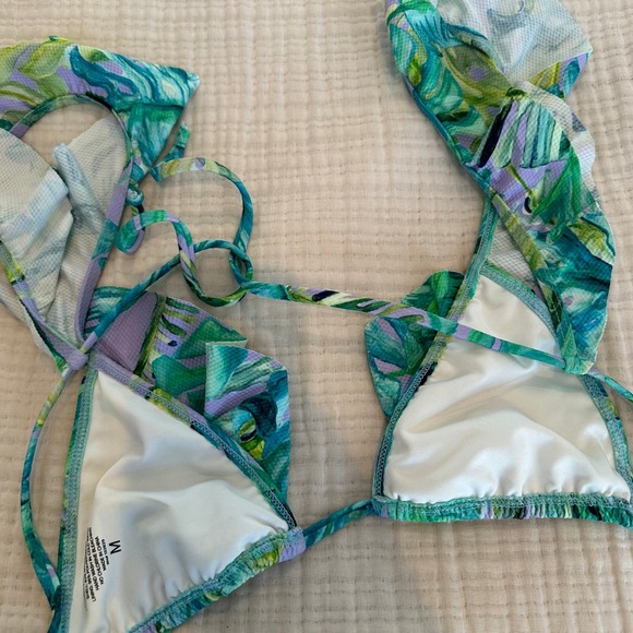 Lovers + Friends Good Vibes Triangle Bikini Top Size Medium - Picture 5 of 6